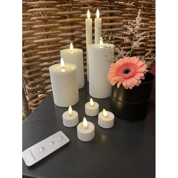 LED ljussats - Blockljus, kronljus och v&auml;rmeljus, vit - 10 delar inkl.fj&auml;rrkontroll