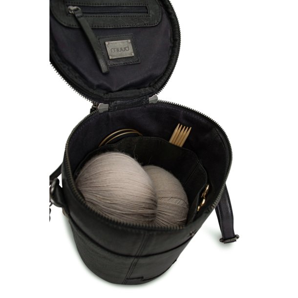 Muud Saturn V&auml;ska - L&auml;der, Svart