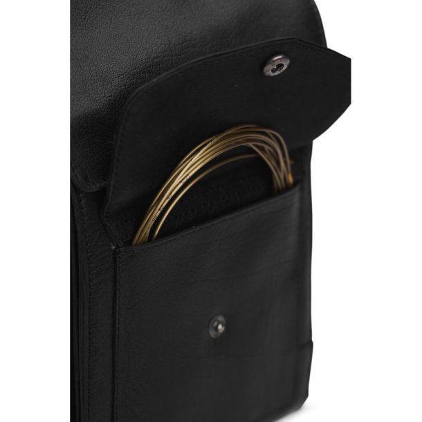 Muud Betina XL Etui - L&auml;der, Svart