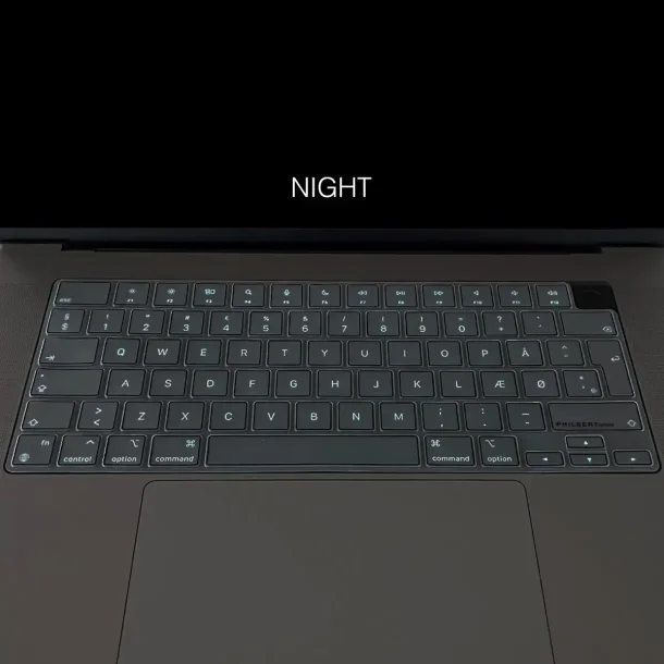 Philbert Tangentbordsskydd f&ouml;r MacBook Pro &amp; Air 13-14-16" (2021-2022) - Transparent/Svart