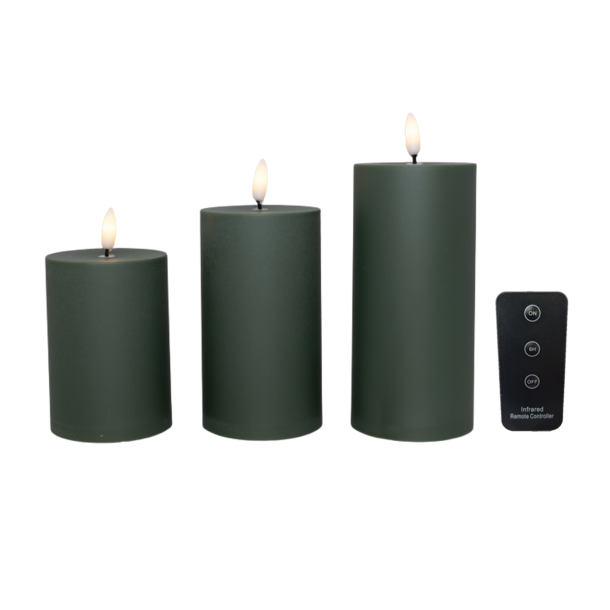 Cozzy outdoor pillar candle, 3D flame, green, 3 pack incl. remote control