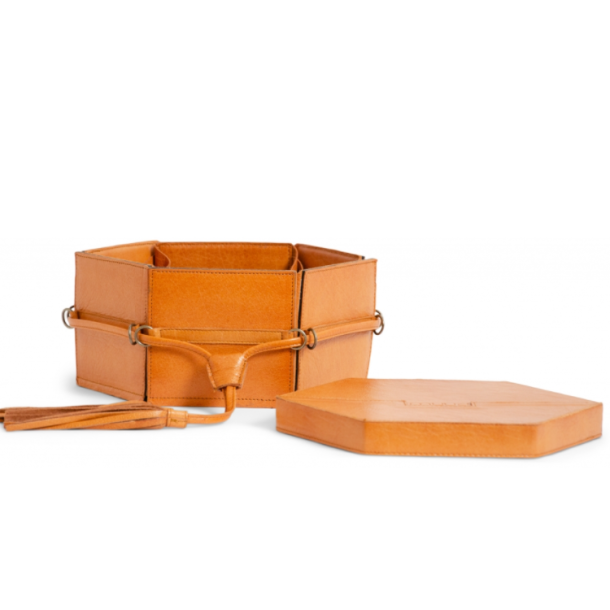 Muud Evita Vska - Lder, Whisky