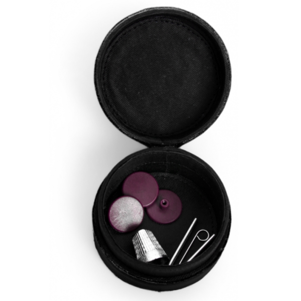 Muud Emeli Etui - L&auml;der, Svart