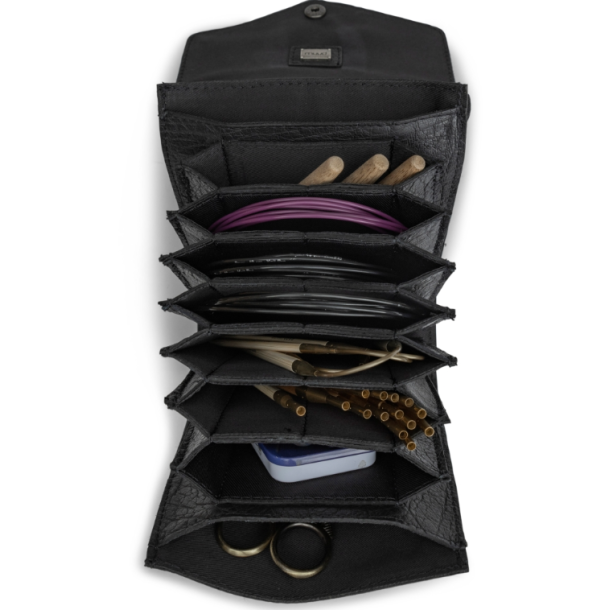 Muud Betina Etui f&ouml;r Stickor - L&auml;der, Svart