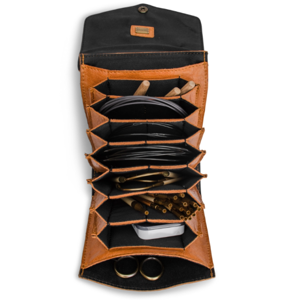 Muud Betina Etui f&ouml;r Stickor - L&auml;der, Whisky