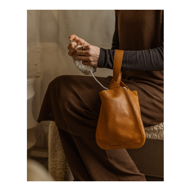 Muud Dzana V&auml;ska - L&auml;der, Whisky