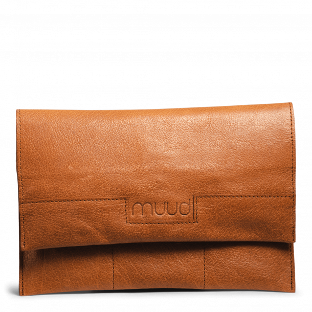 muud Hepburn case, leather, whisky