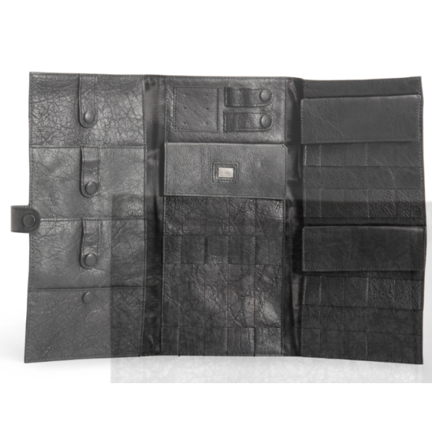 Muud Lucy Etui f&ouml;r Stickor - L&auml;der, Svart